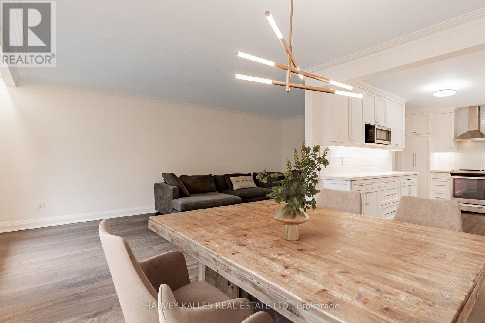 62 Cocksfield Avenue, Toronto, Ontario M3H 3S6 - Photo 8 - C12514030