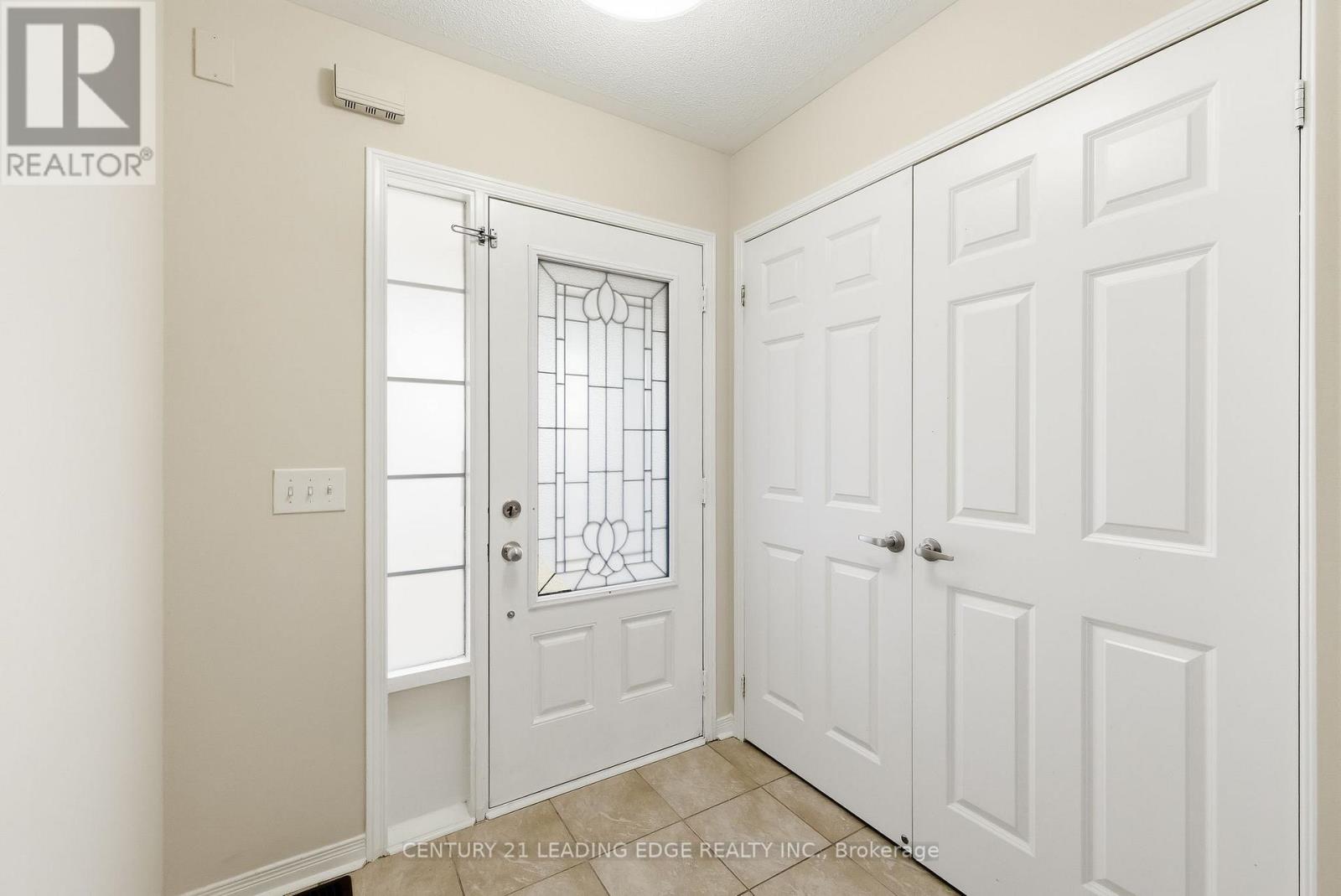 28 Harbourside Drive, Whitby, Ontario  L1N 0H4 - Photo 10 - E12517008