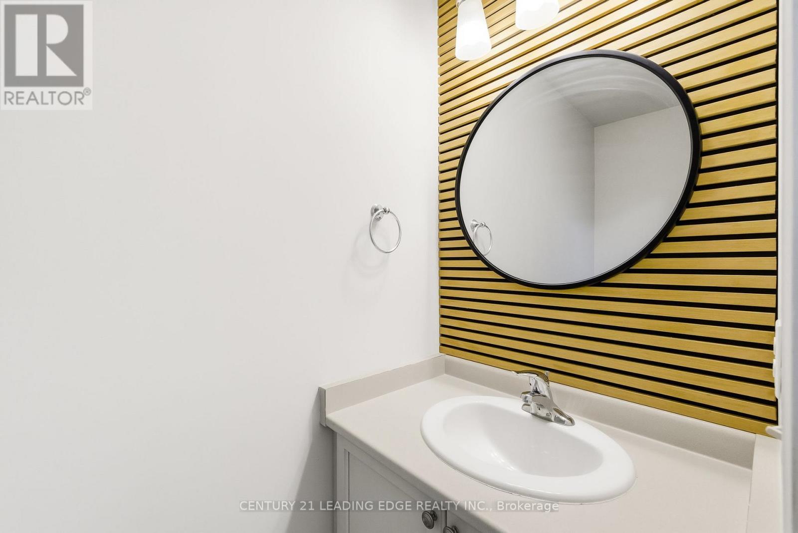 28 Harbourside Drive, Whitby, Ontario  L1N 0H4 - Photo 12 - E12517008