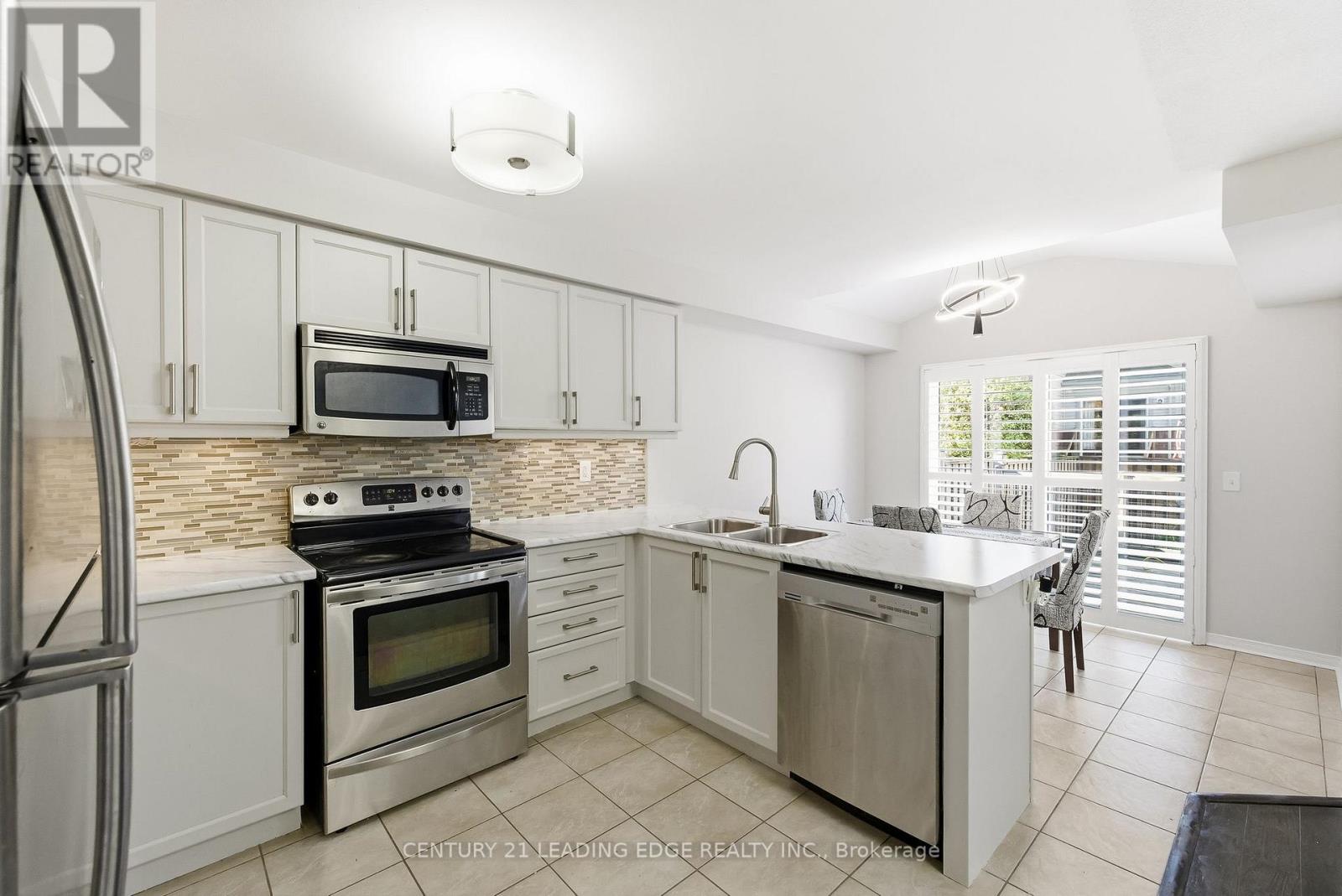 28 Harbourside Drive, Whitby, Ontario  L1N 0H4 - Photo 21 - E12517008