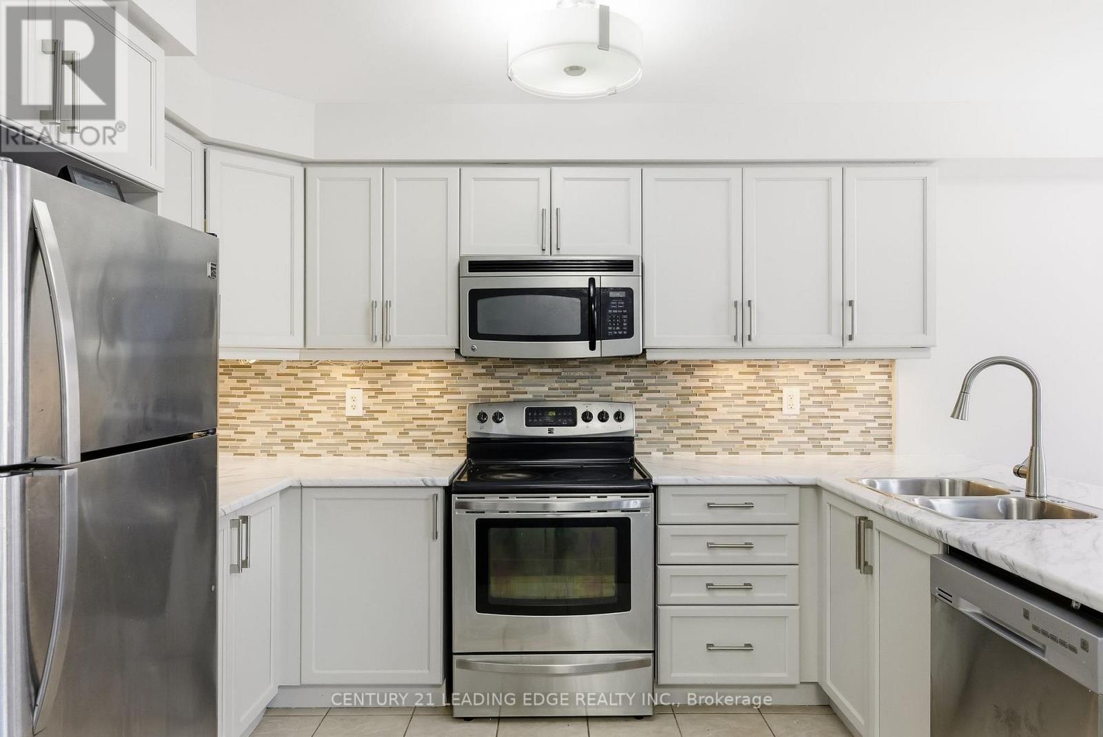 28 Harbourside Drive, Whitby, Ontario  L1N 0H4 - Photo 23 - E12517008