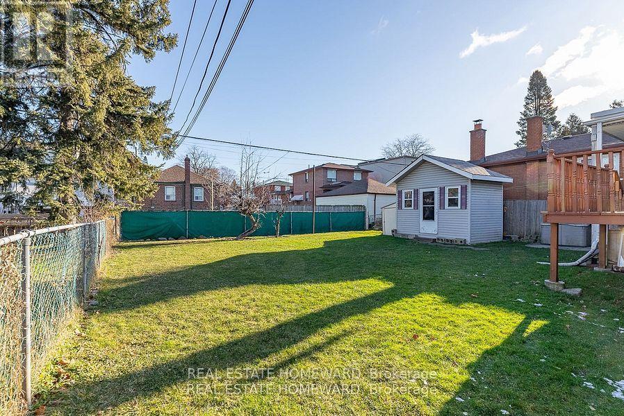 2nd Floor - 983 Victoria Park Avenue, Toronto, Ontario M4B 2J4 - Photo 36 - E12414252