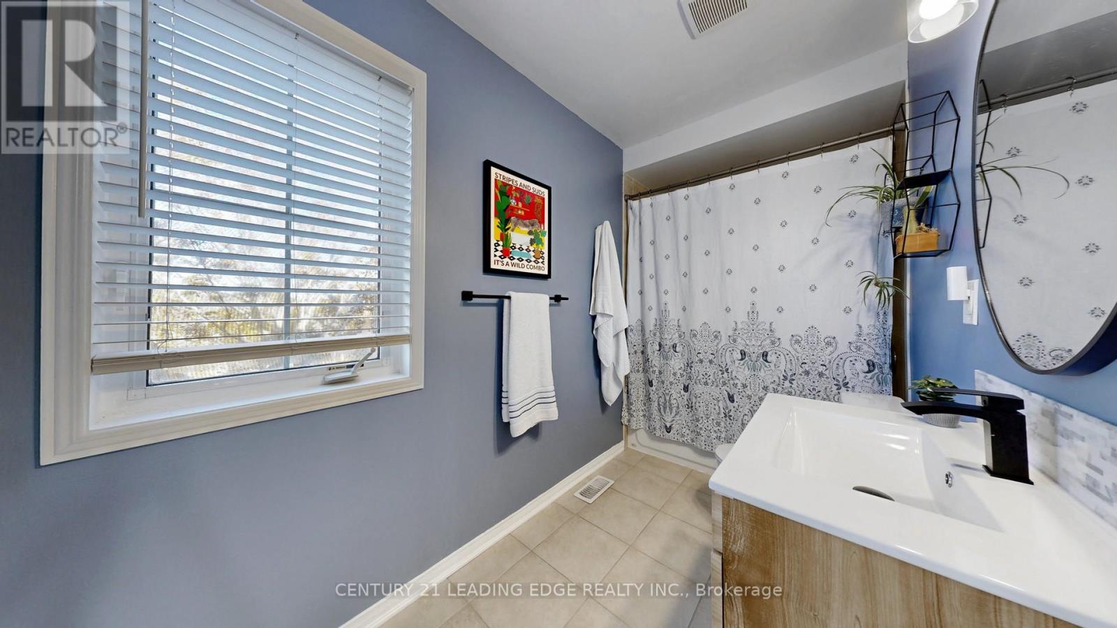 2 Eastgate Circle, Whitby, Ontario L1M 2N3 - Photo 18 - E12515202