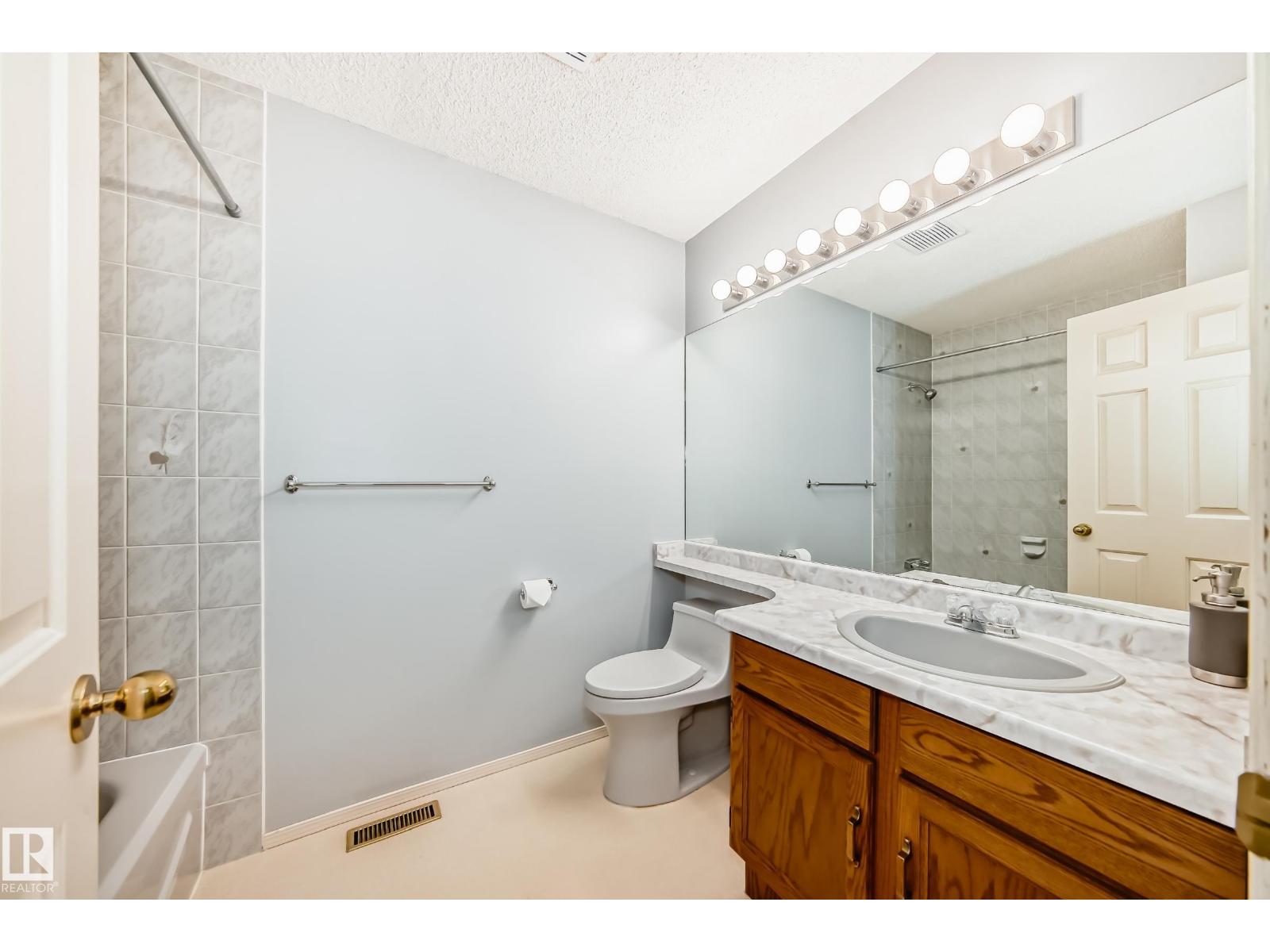 10407 40 Av Nw, Edmonton, Alberta  T6J 6L1 - Photo 10 - E4464902