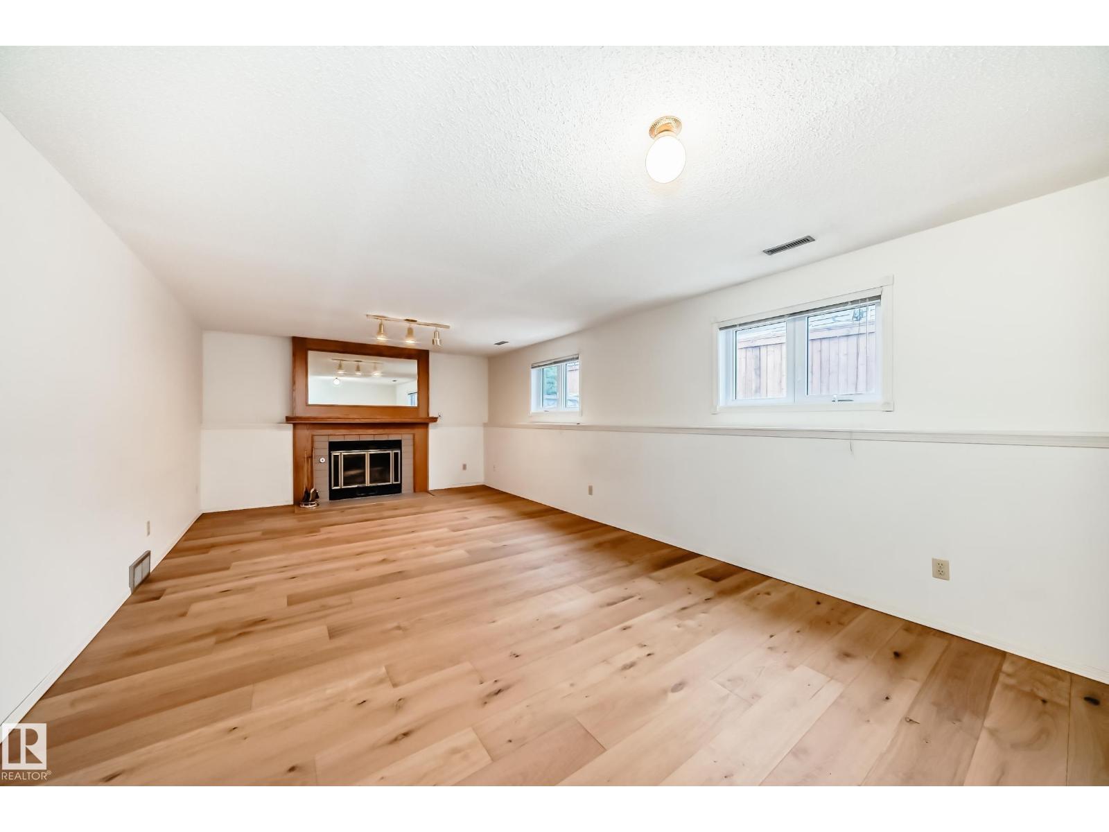 10407 40 Av Nw, Edmonton, Alberta  T6J 6L1 - Photo 13 - E4464902