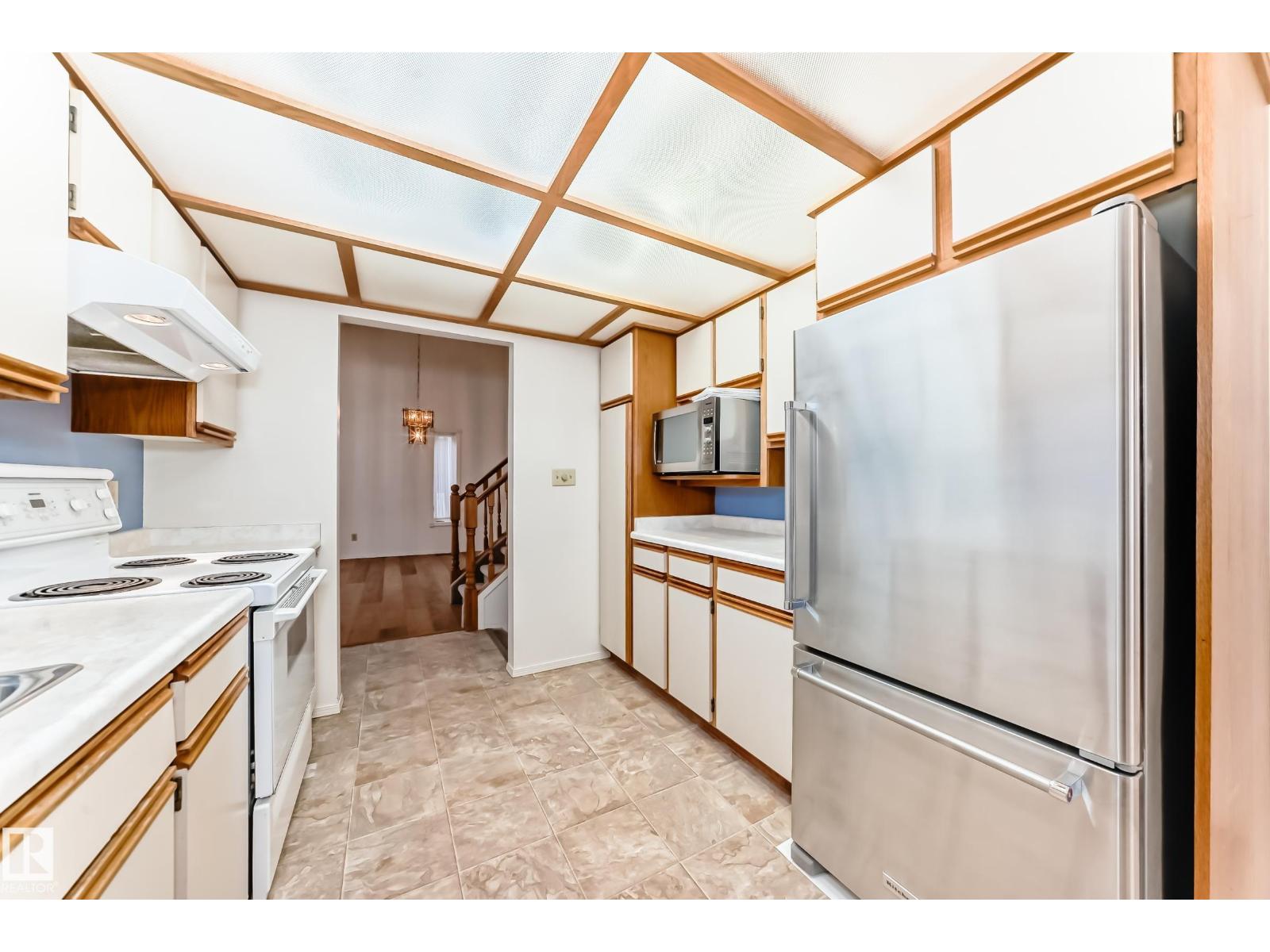 10407 40 Av Nw, Edmonton, Alberta  T6J 6L1 - Photo 6 - E4464902