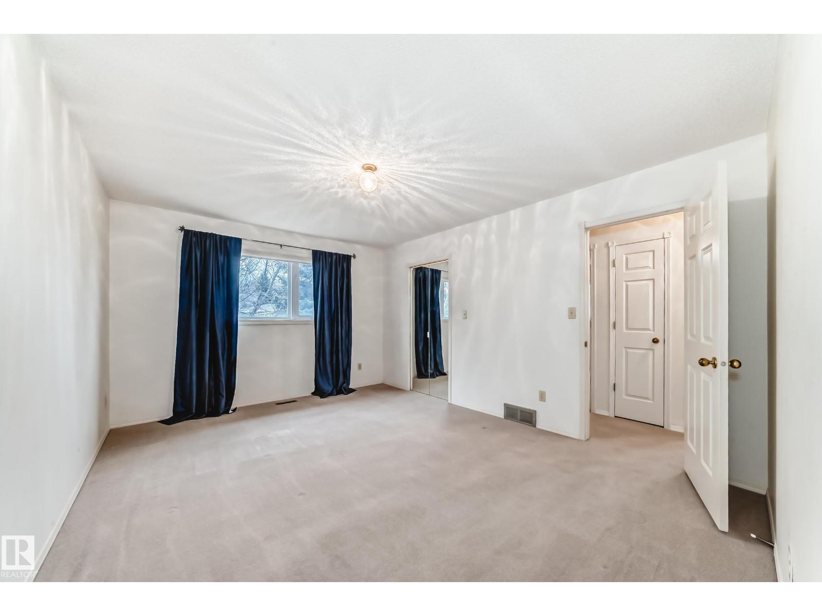 10407 40 Av Nw, Edmonton, Alberta  T6J 6L1 - Photo 9 - E4464902