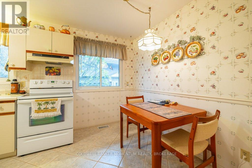 7 Brookbanks Drive N, St. Catharines, Ontario  L2N 3W5 - Photo 15 - X12499810