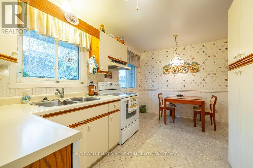 7 Brookbanks Drive N, St. Catharines, Ontario  L2N 3W5 - Photo 21 - X12499810