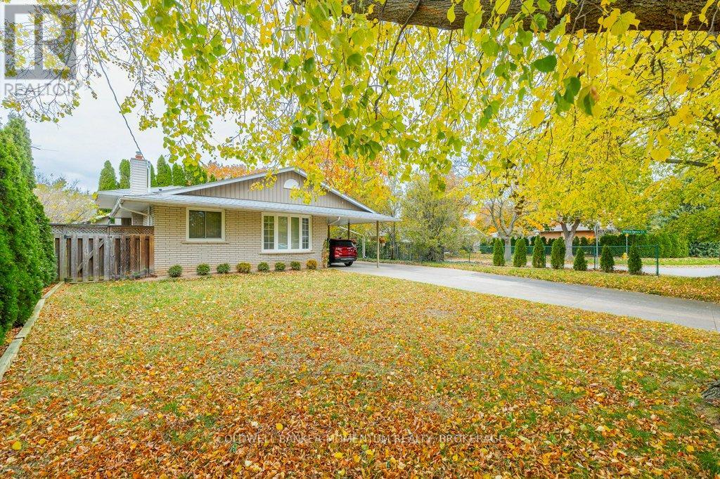 7 Brookbanks Drive N, St. Catharines, Ontario  L2N 3W5 - Photo 2 - X12499810