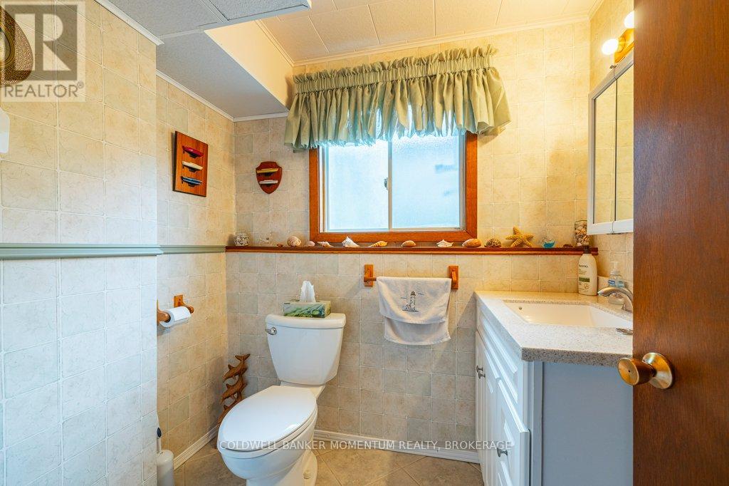 7 Brookbanks Drive N, St. Catharines, Ontario  L2N 3W5 - Photo 37 - X12499810