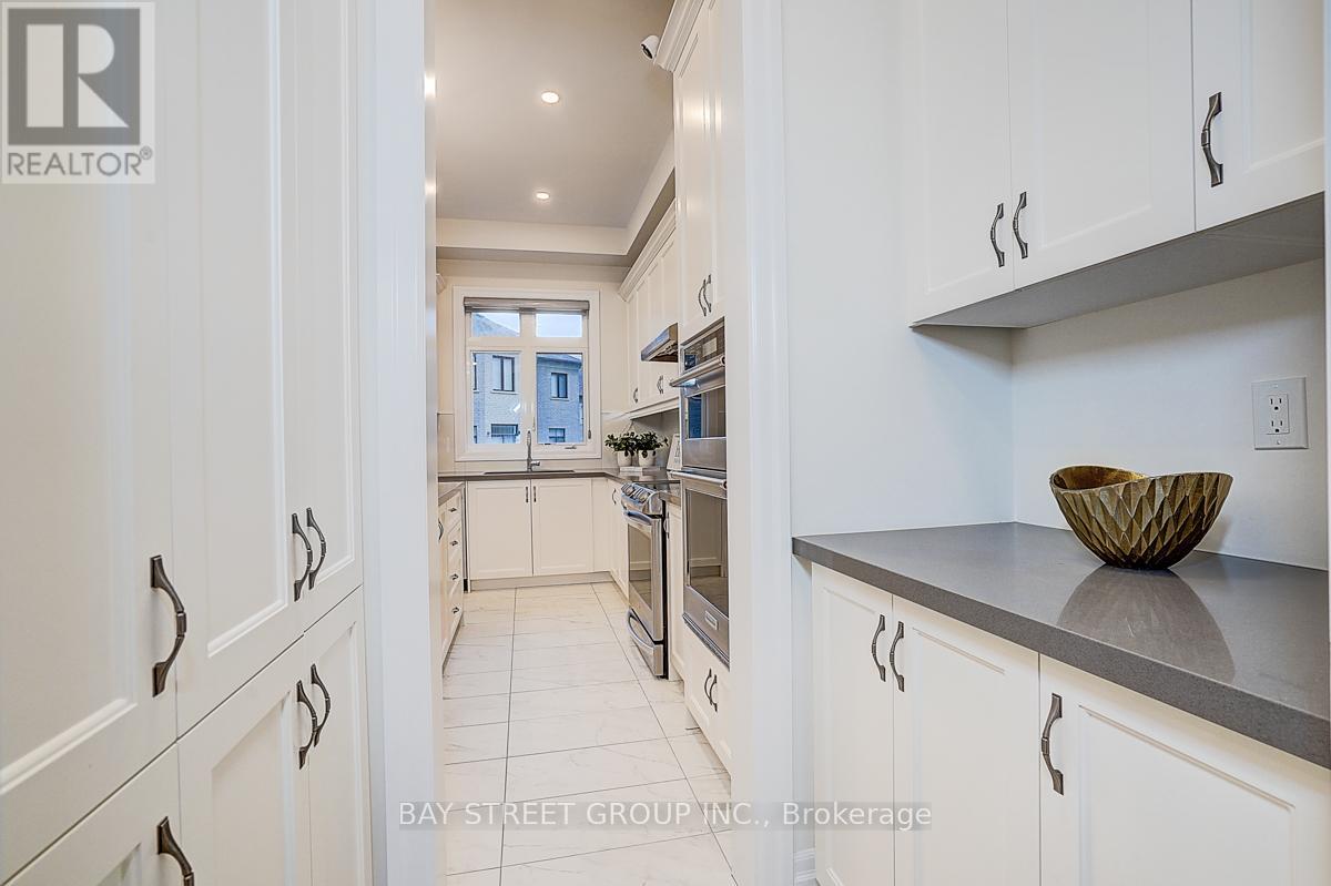 14 Botelho Circle, Aurora, Ontario  L4G 3X3 - Photo 19 - N12516722