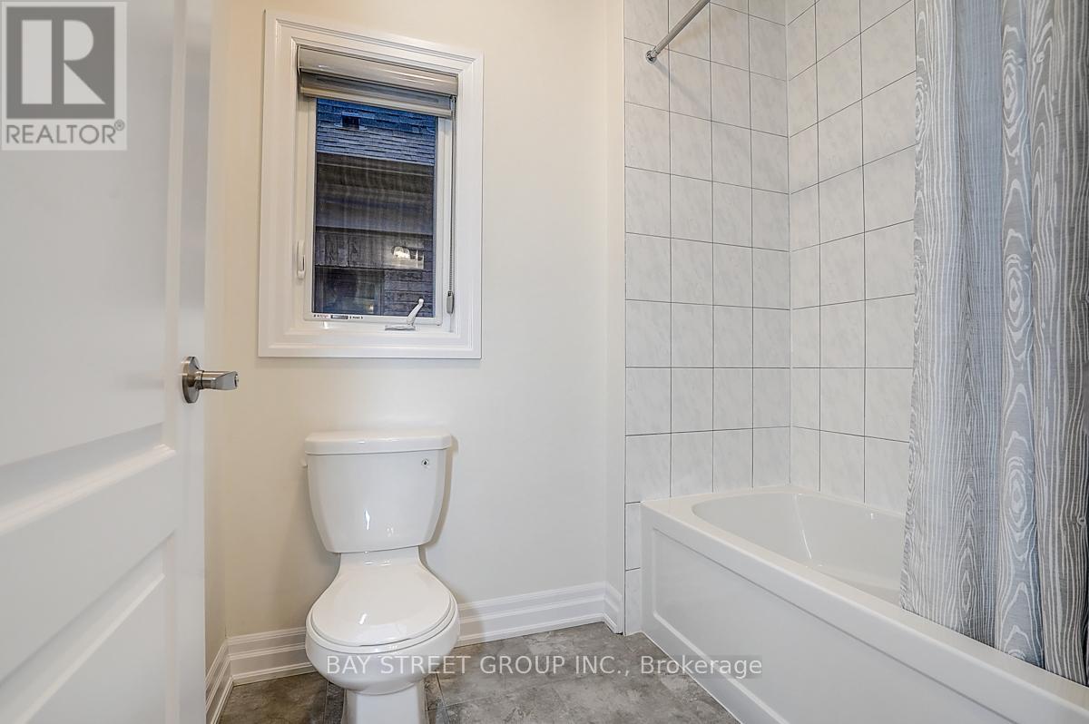 14 Botelho Circle, Aurora, Ontario  L4G 3X3 - Photo 34 - N12516722