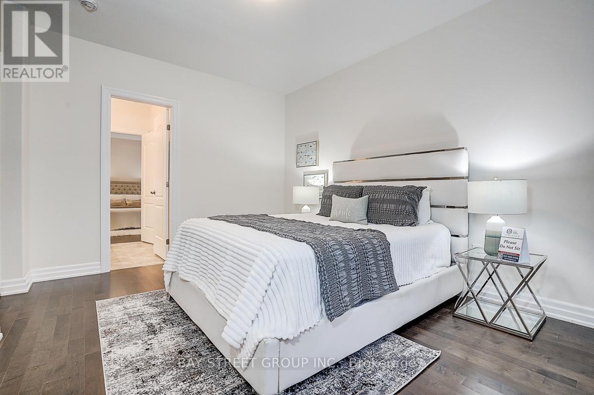 14 Botelho Circle, Aurora, Ontario  L4G 3X3 - Photo 37 - N12516722