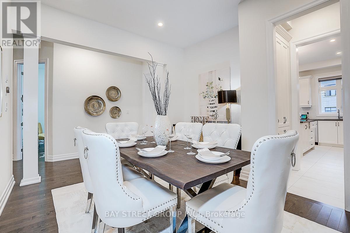 14 Botelho Circle, Aurora, Ontario  L4G 3X3 - Photo 8 - N12516722