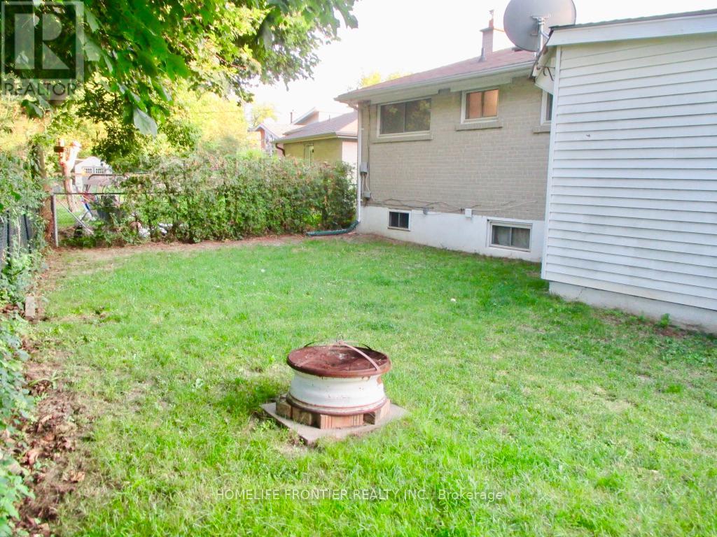 20 Johnson Road, Aurora, Ontario  L4G 2A2 - Photo 10 - N12516738