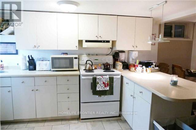 20 Johnson Road, Aurora, Ontario  L4G 2A2 - Photo 5 - N12516738