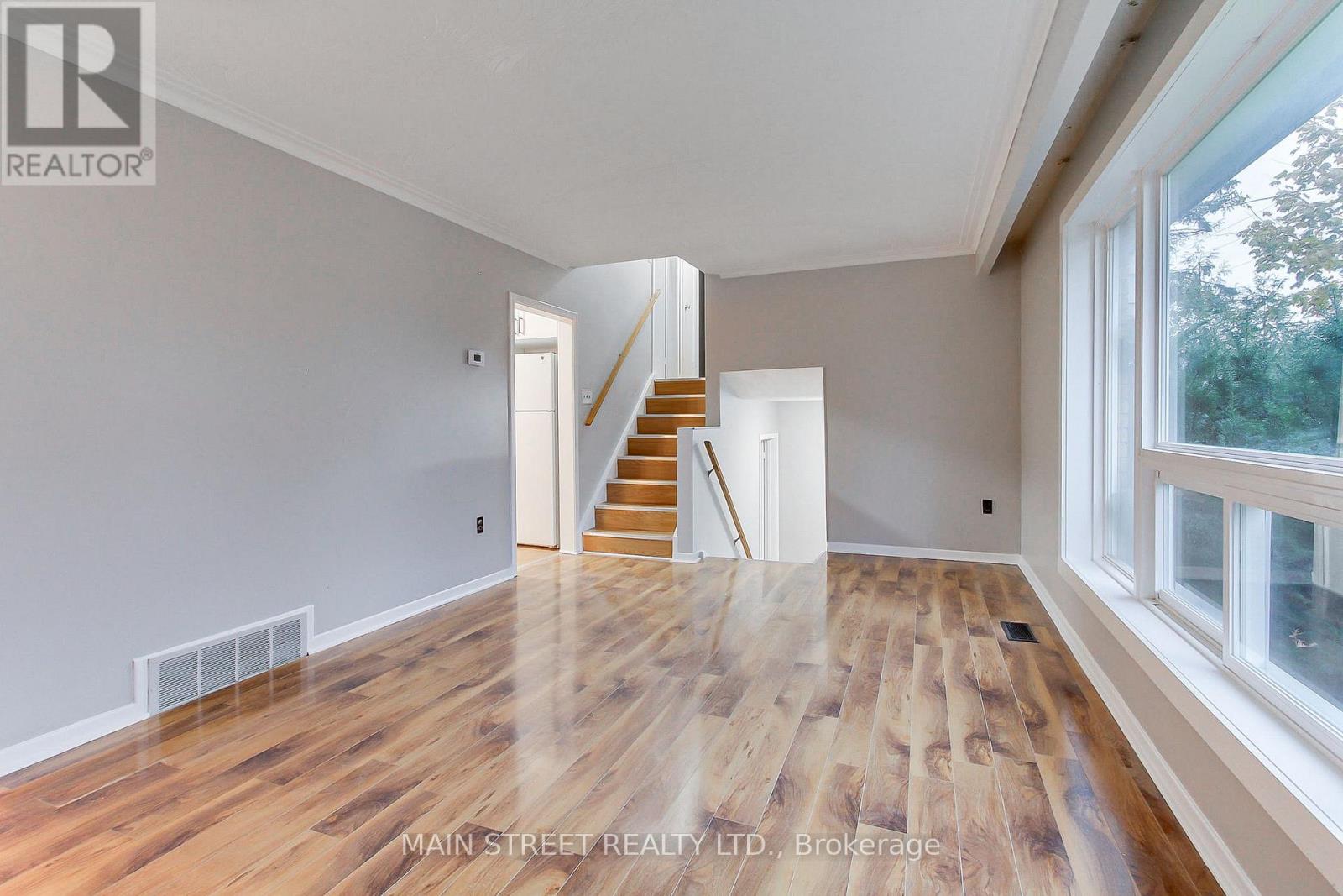 364 Agar Avenue, Bradford West Gwillimbury (Bradford), Ontario  L3Z 1H5 - Photo 16 - N12516776