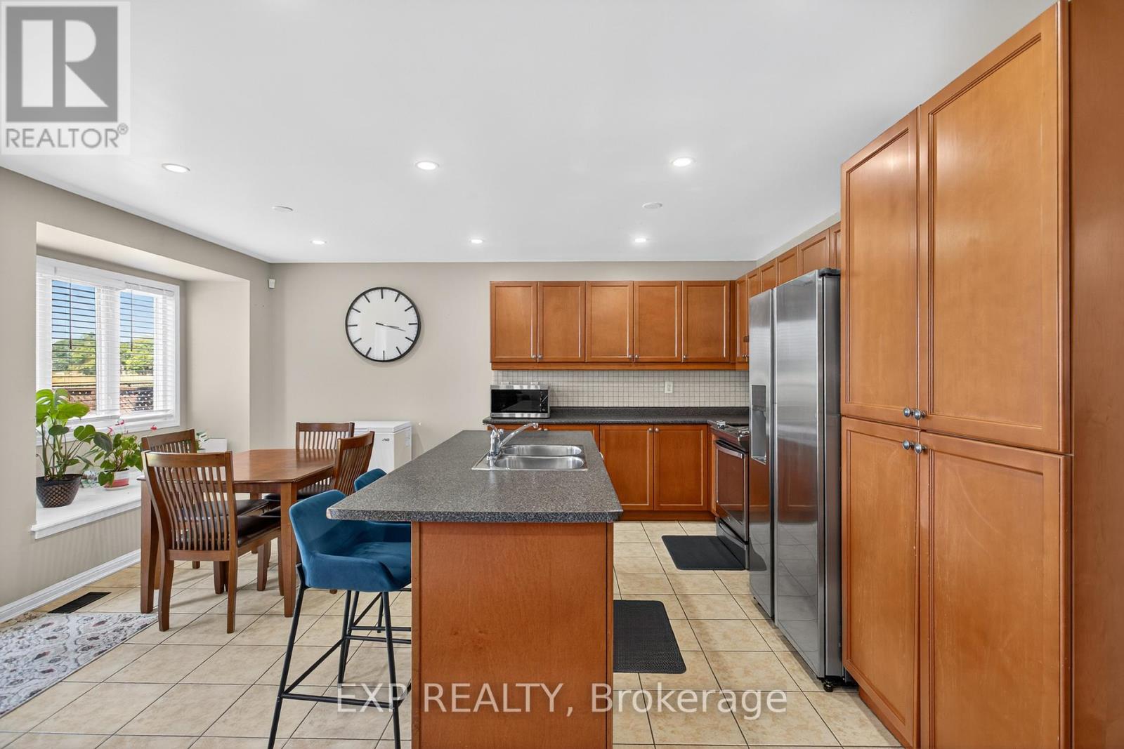 38 John W Taylor Avenue, New Tecumseth, Ontario  L9R 0B6 - Photo 6 - N12516796