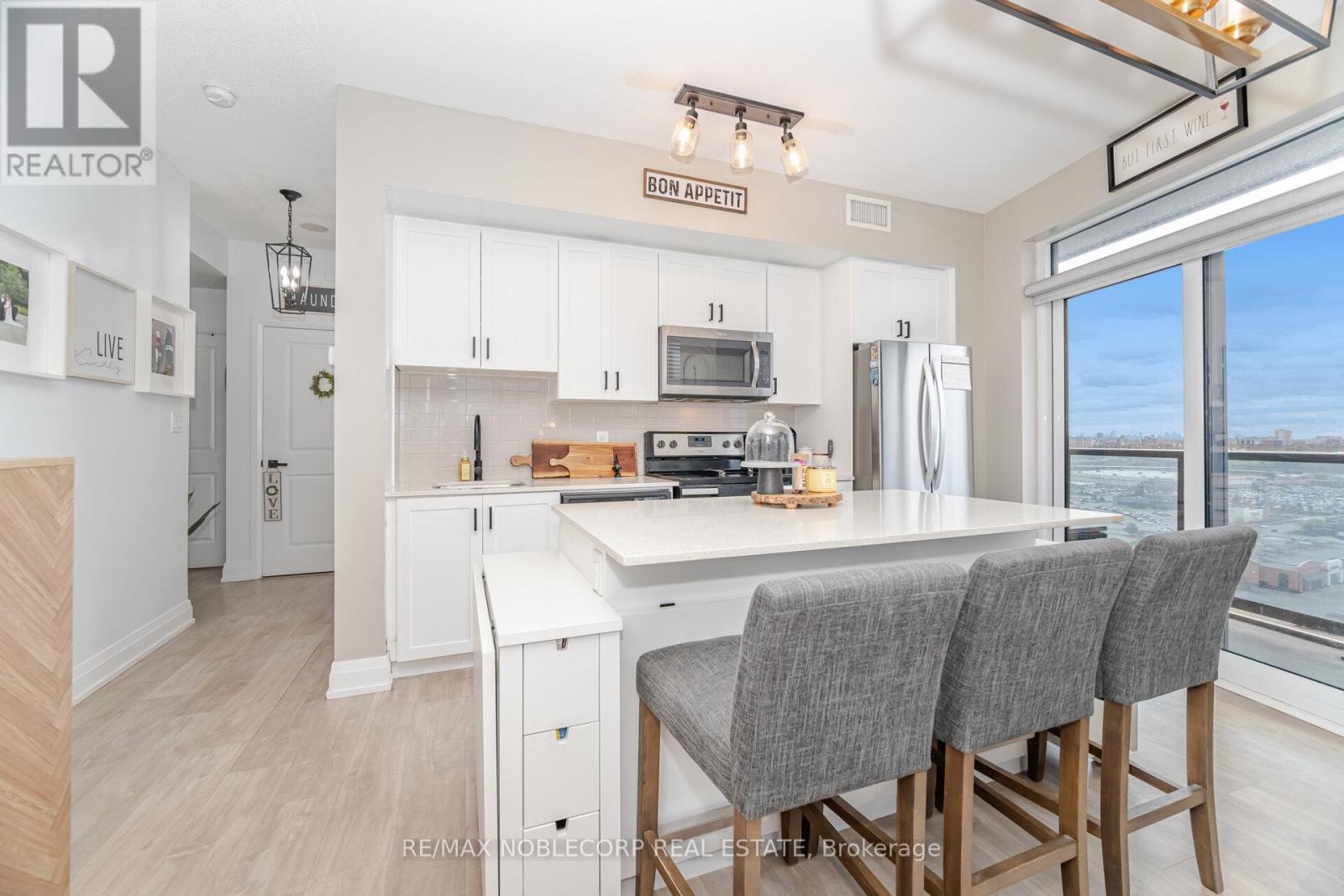 1505 - 3700 Highway 7 Road, Vaughan, Ontario  L4L 0G8 - Photo 7 - N12516886