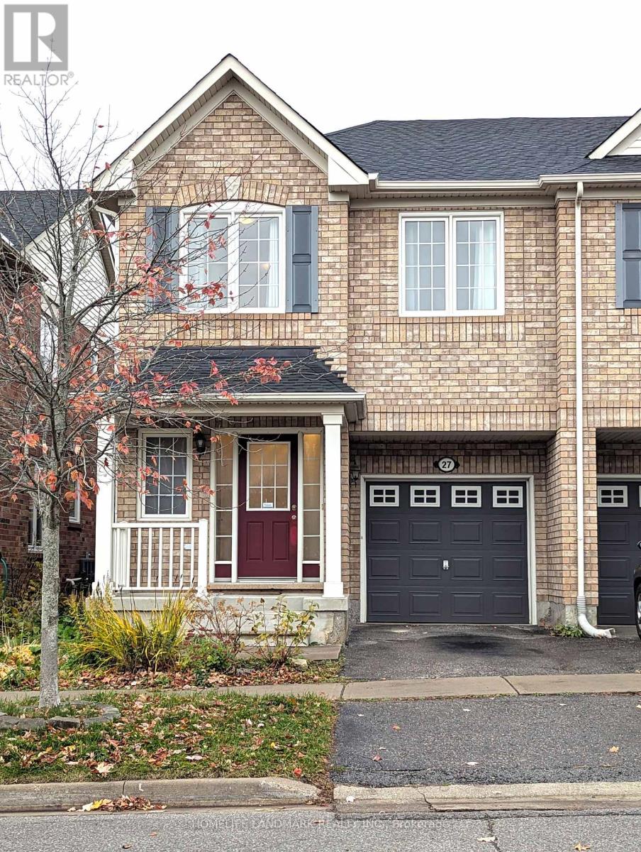27 Walter Sangster Road, Whitchurch-Stouffville, Ontario  L4A 0J5 - Photo 2 - N12516972
