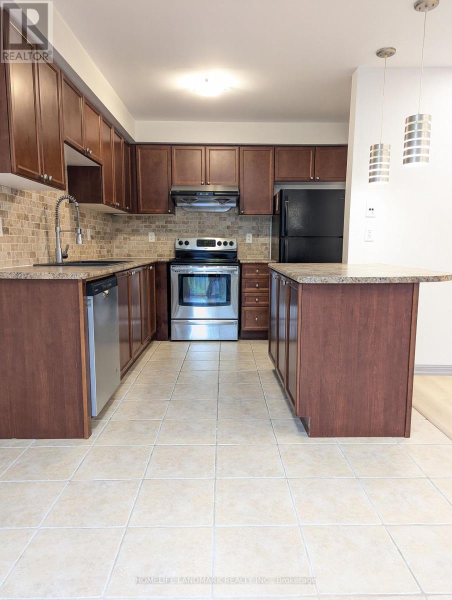 27 Walter Sangster Road, Whitchurch-Stouffville, Ontario  L4A 0J5 - Photo 8 - N12516972