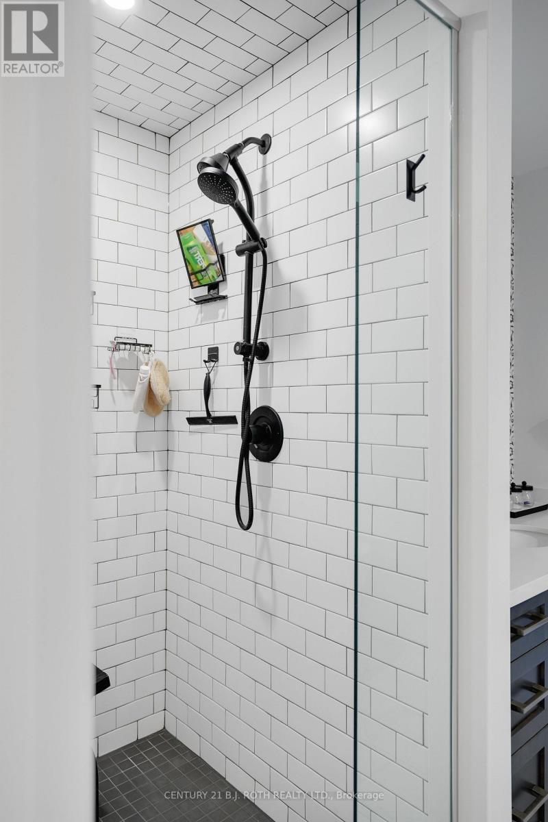 99 Franklin Trail, Barrie (Holly), Ontario  L9J 0J1 - Photo 25 - S12516960