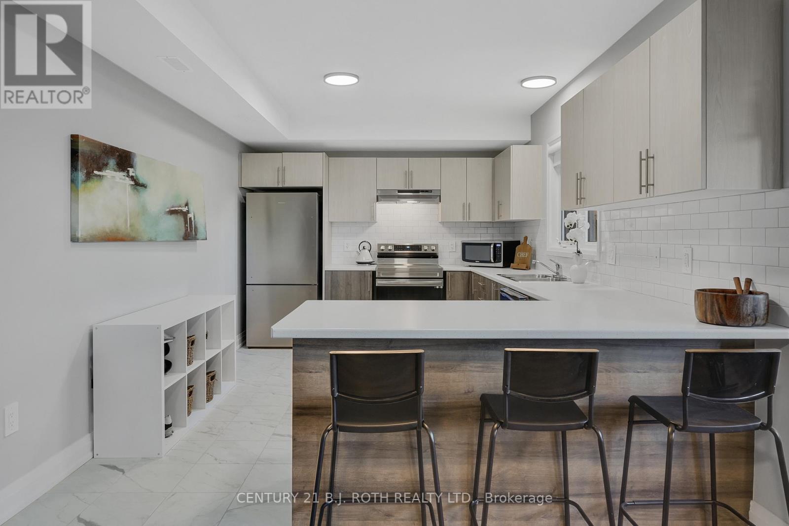 99 Franklin Trail, Barrie (Holly), Ontario  L9J 0J1 - Photo 35 - S12516960