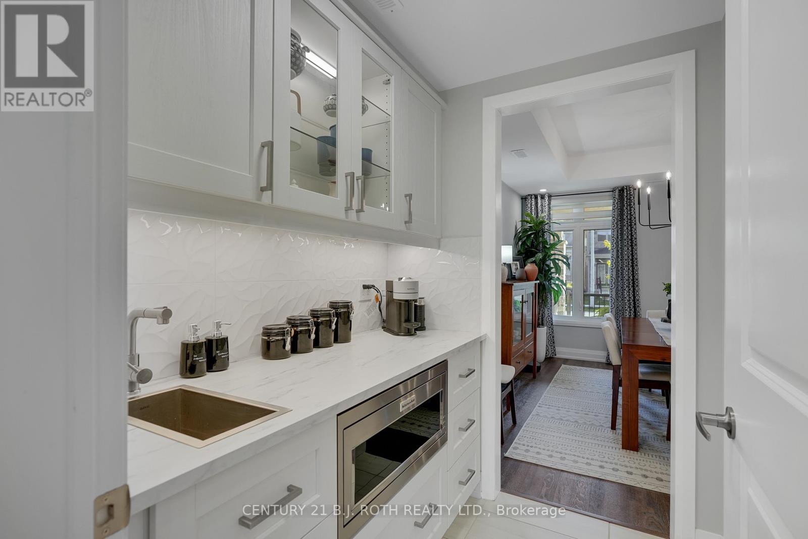 99 Franklin Trail, Barrie (Holly), Ontario  L9J 0J1 - Photo 10 - S12516966