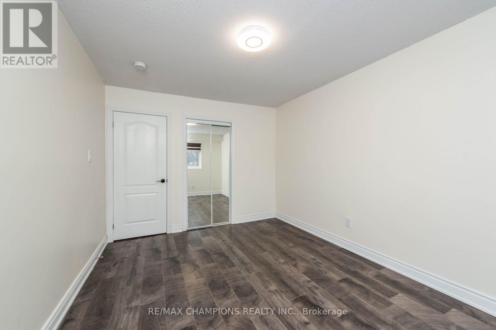 11 Crosswood Lane, Brampton, Ontario L6V 3M1 - Photo 33 - W12487547