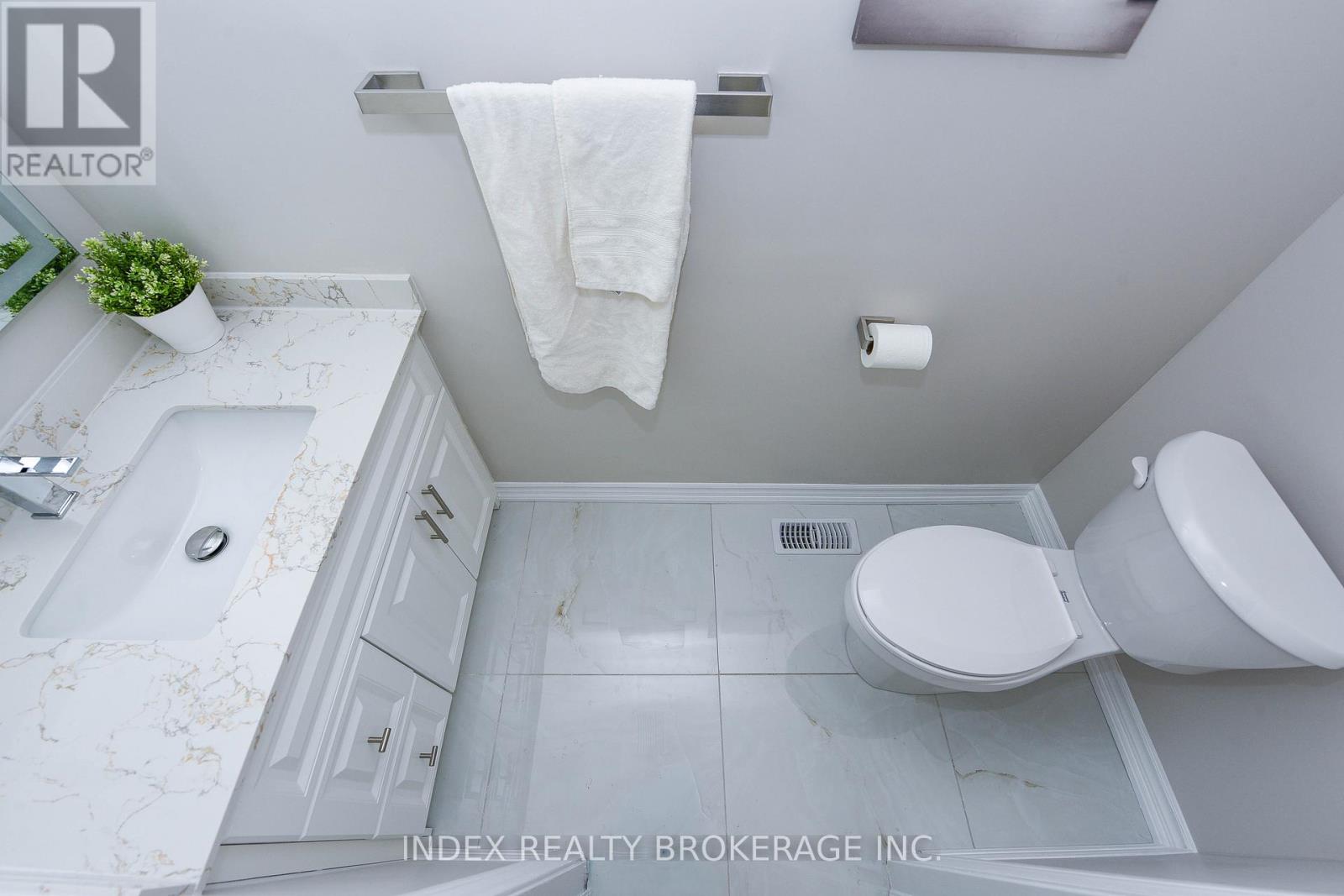 10 Leopard Gate, Brampton, Ontario  L6R 2E5 - Photo 18 - W12514480