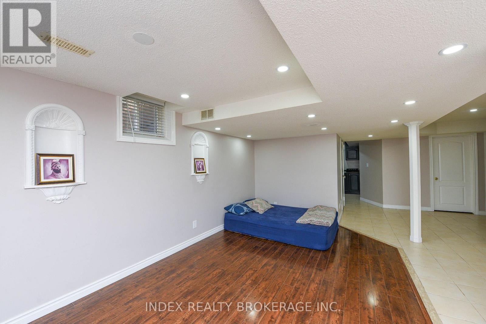 10 Leopard Gate, Brampton, Ontario  L6R 2E5 - Photo 43 - W12514480