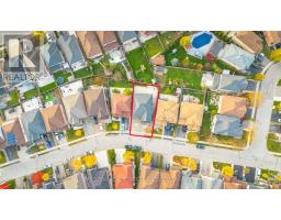 16 SANDWAY DRIVE, Brampton, Ontario