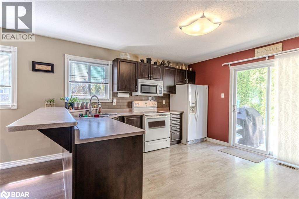 172 Sundew Drive, Barrie, Ontario  L4N 9M9 - Photo 3 - 40786236