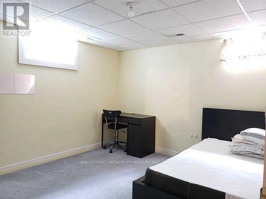 64 Karen Walk, Waterloo, Ontario  N2L 6K7 - Photo 15 - X12513134