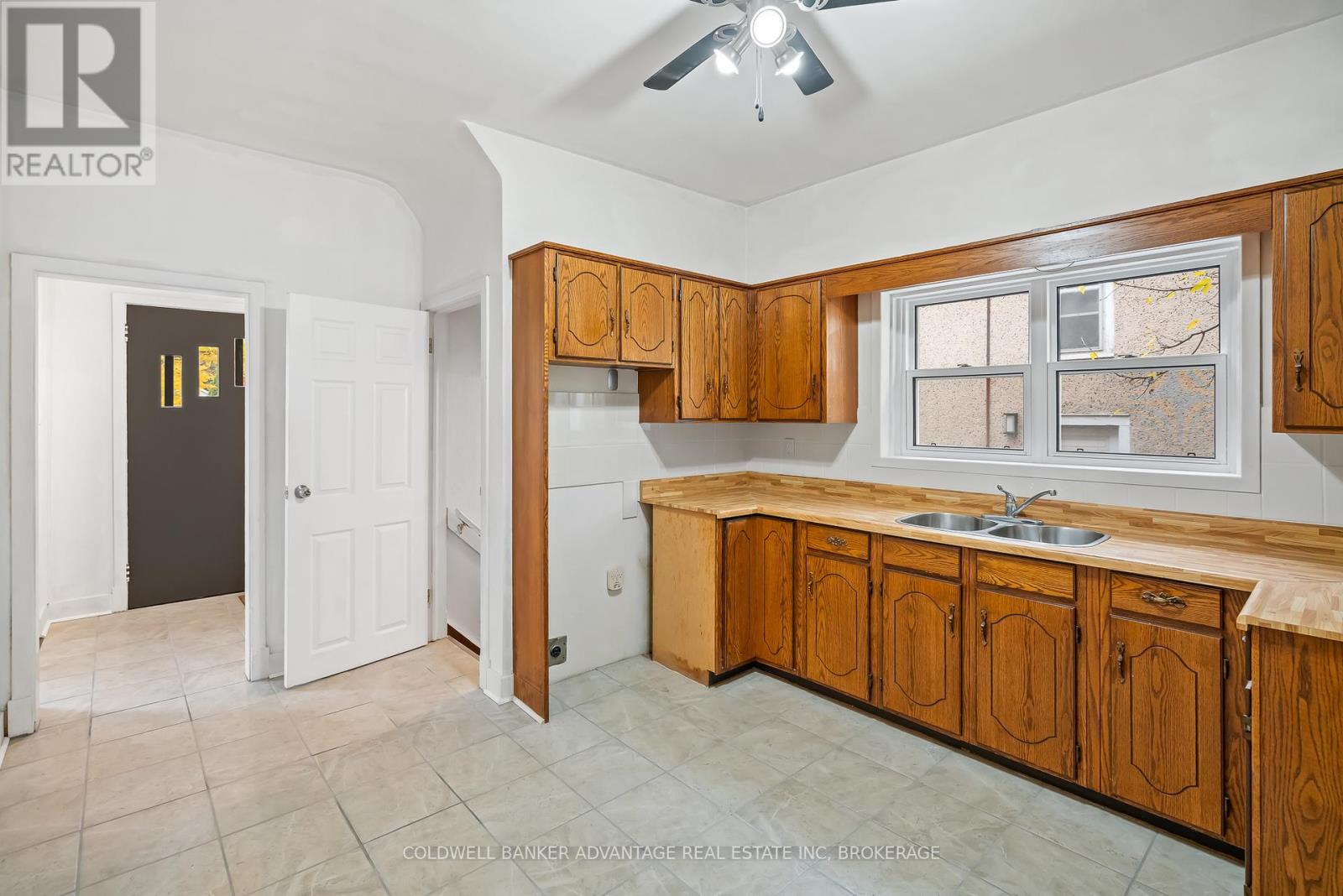 257 Niagara Street, Welland (Prince Charles), Ontario  L3C 1K3 - Photo 14 - X12517124