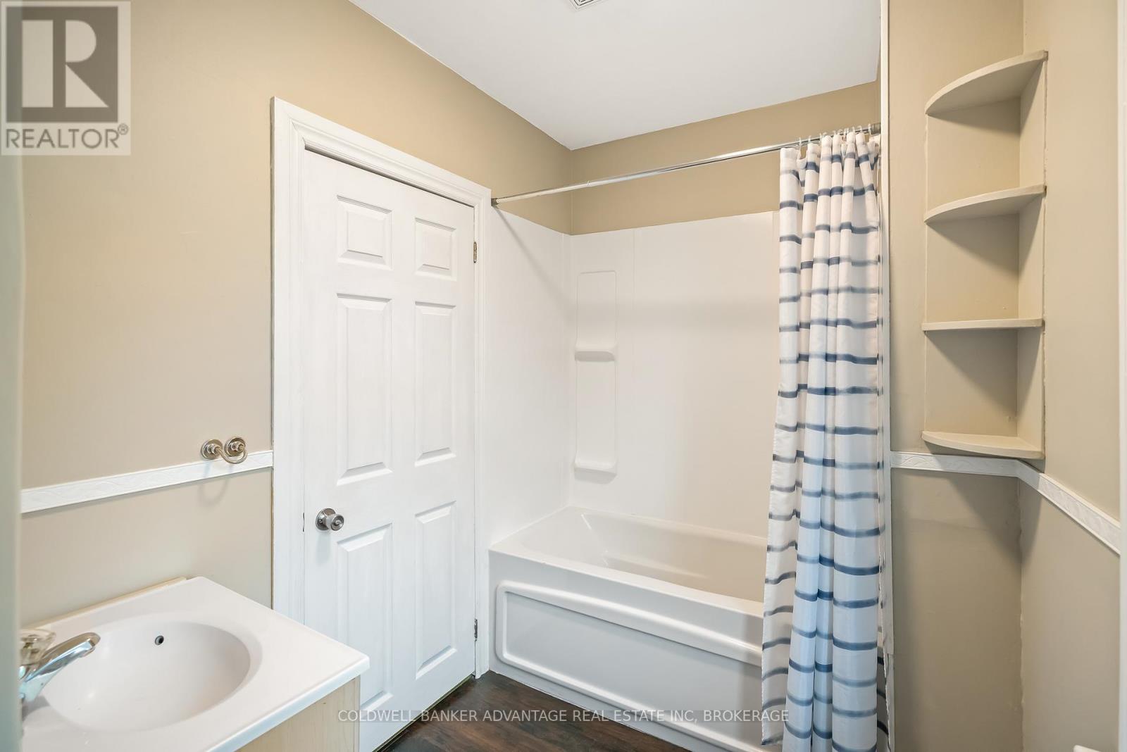 257 Niagara Street, Welland (Prince Charles), Ontario  L3C 1K3 - Photo 42 - X12517124