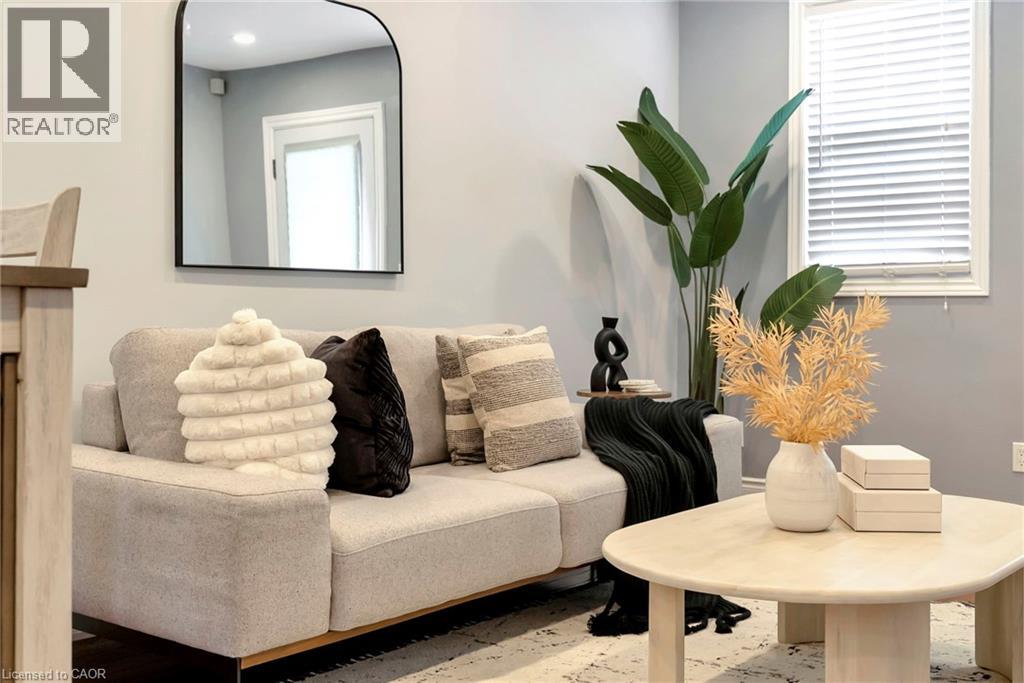 746 Roxborough Avenue, Hamilton, Ontario  L8H 1S8 - Photo 5 - 40749895