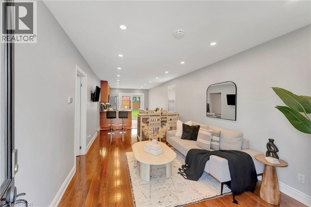 746 Roxborough Avenue, Hamilton, Ontario  L8H 1S8 - Photo 4 - 40749895