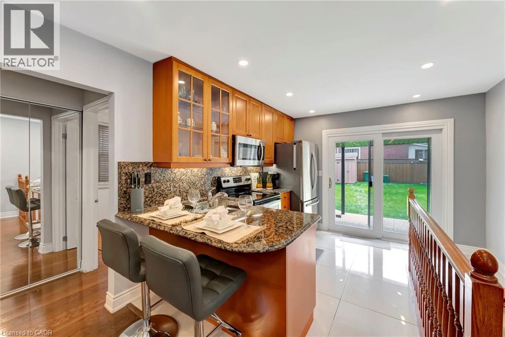 746 Roxborough Avenue, Hamilton, Ontario  L8H 1S8 - Photo 13 - 40749895