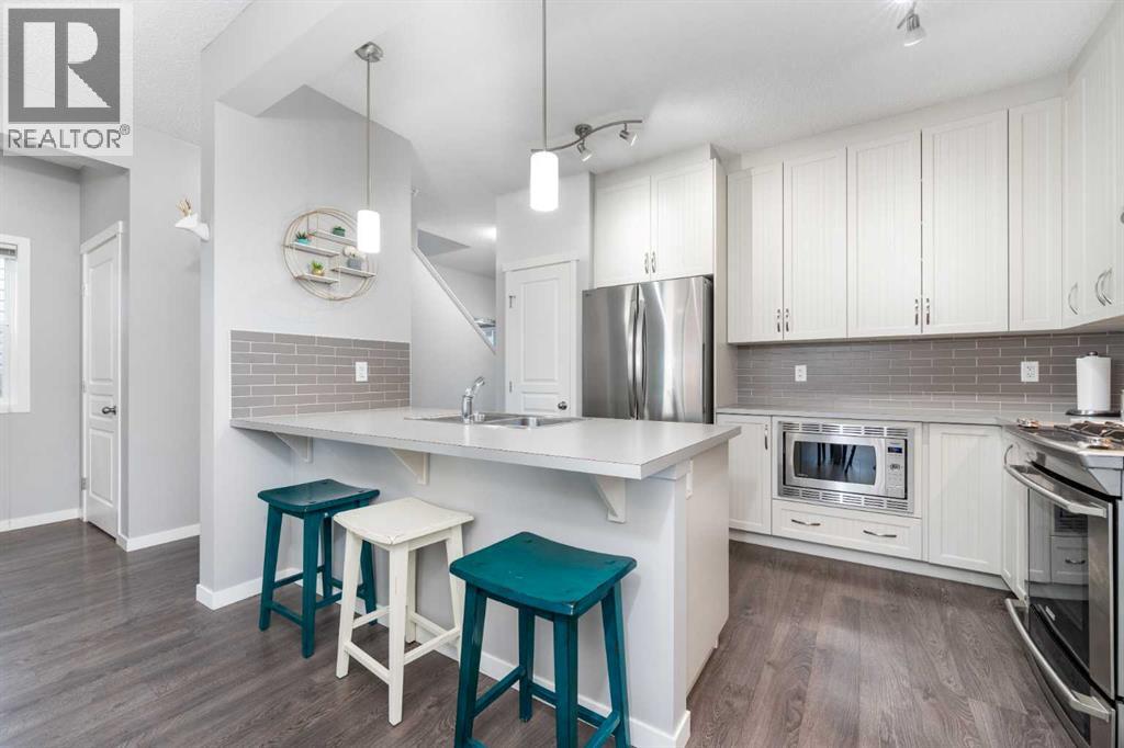 64 Copperpond Park Se, Calgary, Alberta  T2Z 1K1 - Photo 8 - A2268080