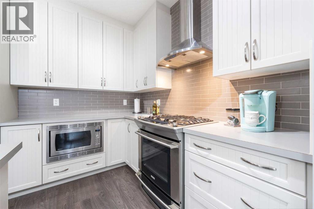 64 Copperpond Park Se, Calgary, Alberta  T2Z 1K1 - Photo 9 - A2268080