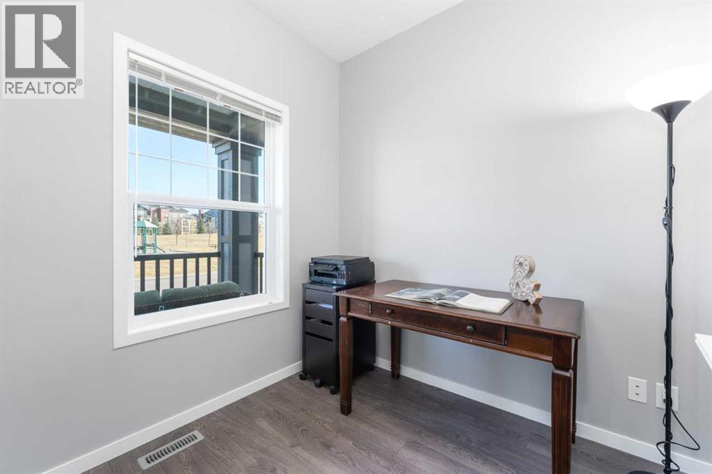 64 Copperpond Park Se, Calgary, Alberta  T2Z 1K1 - Photo 5 - A2268080
