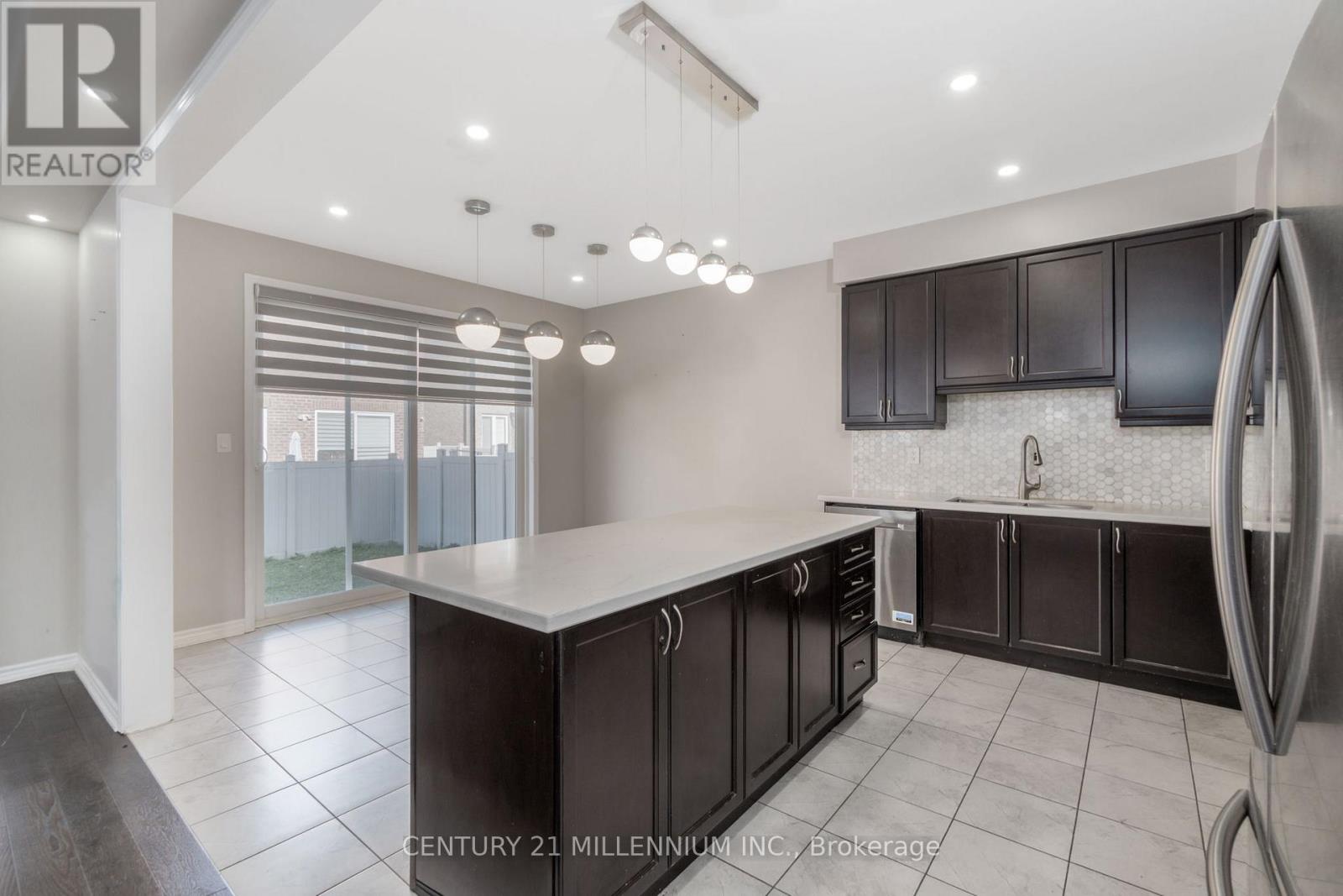 73 Mincing Trail, Brampton, Ontario  L7A 4S9 - Photo 14 - W12516760