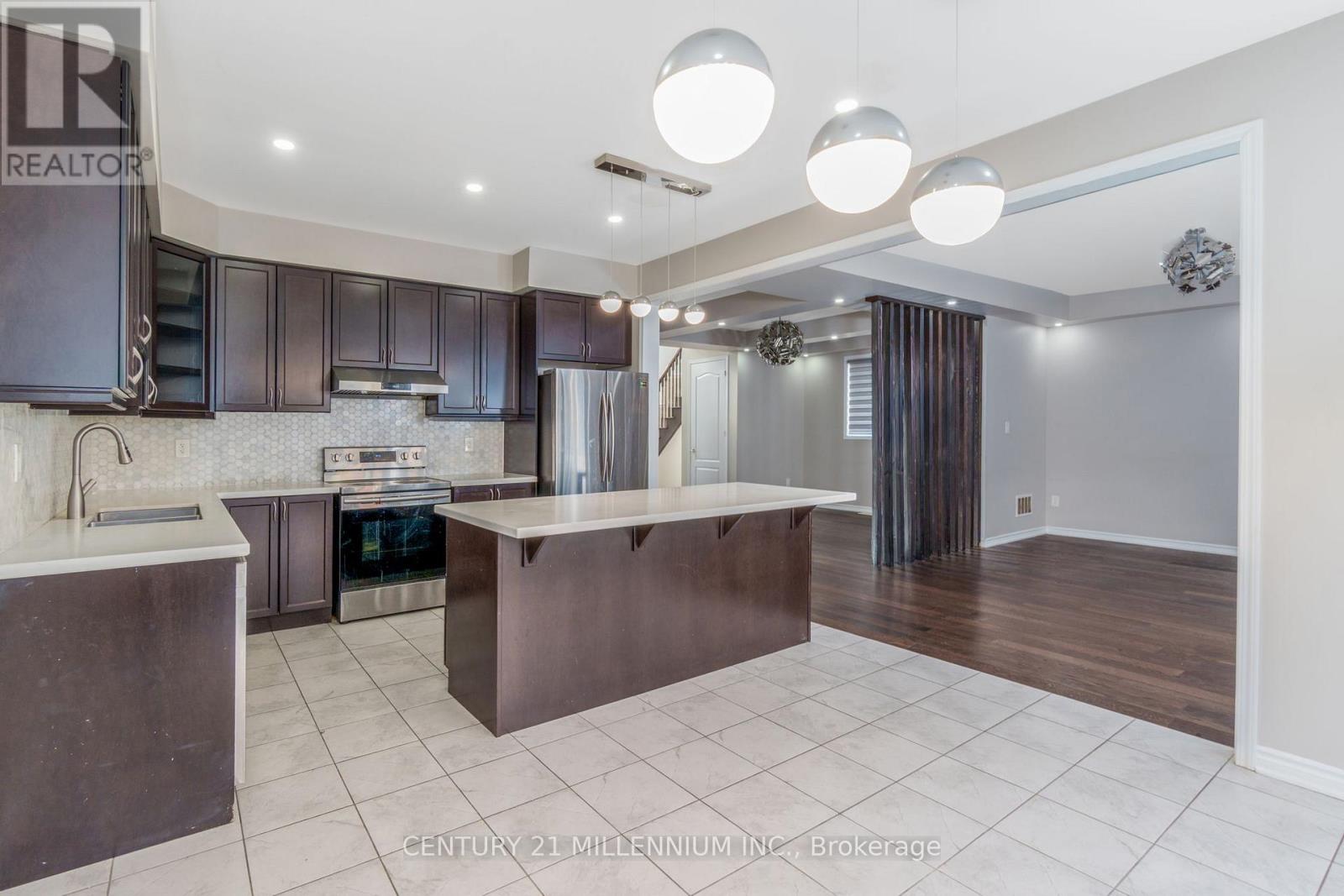 73 Mincing Trail, Brampton, Ontario  L7A 4S9 - Photo 15 - W12516760