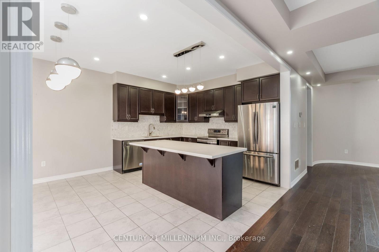 73 Mincing Trail, Brampton, Ontario  L7A 4S9 - Photo 16 - W12516760