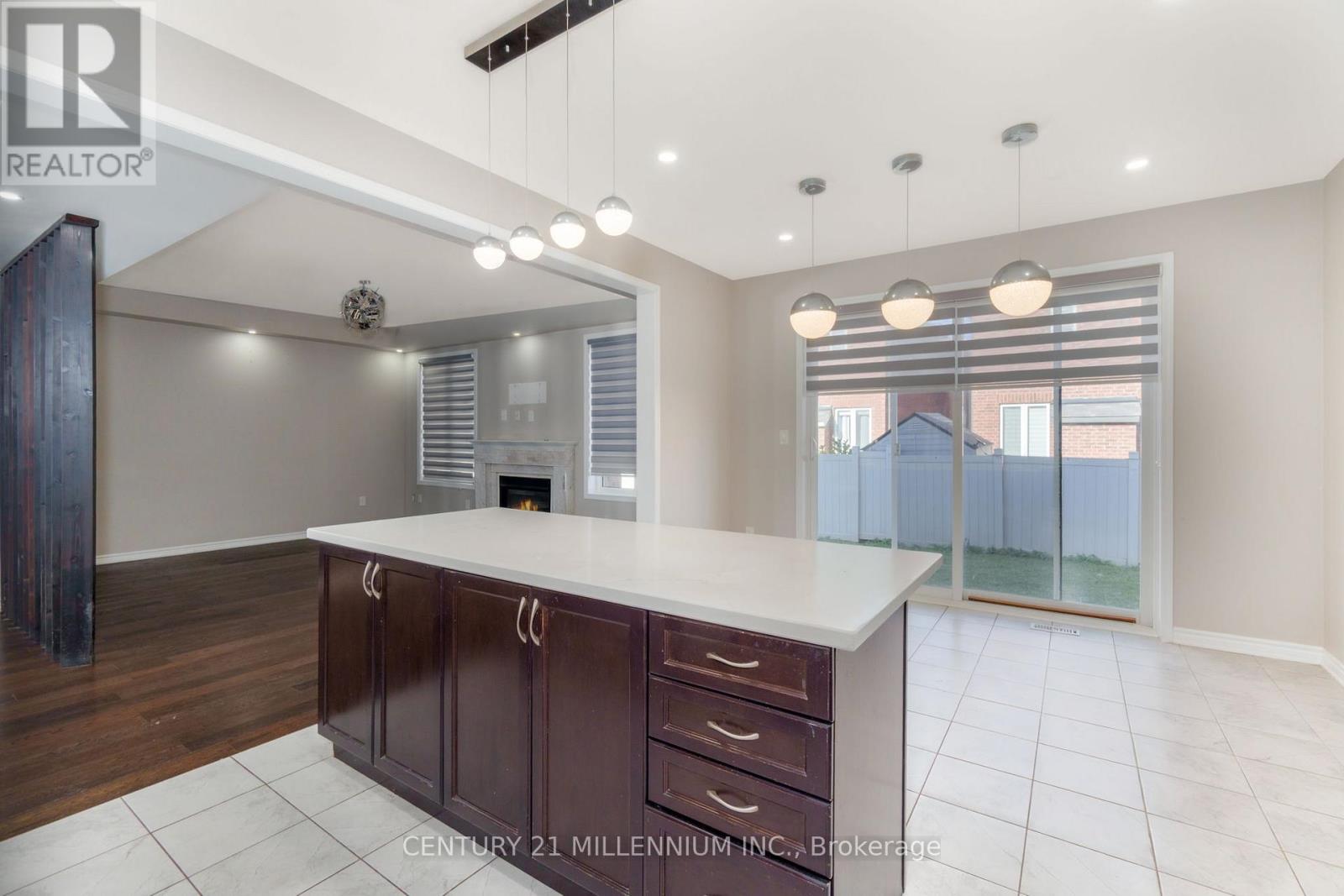 73 Mincing Trail, Brampton, Ontario  L7A 4S9 - Photo 18 - W12516760