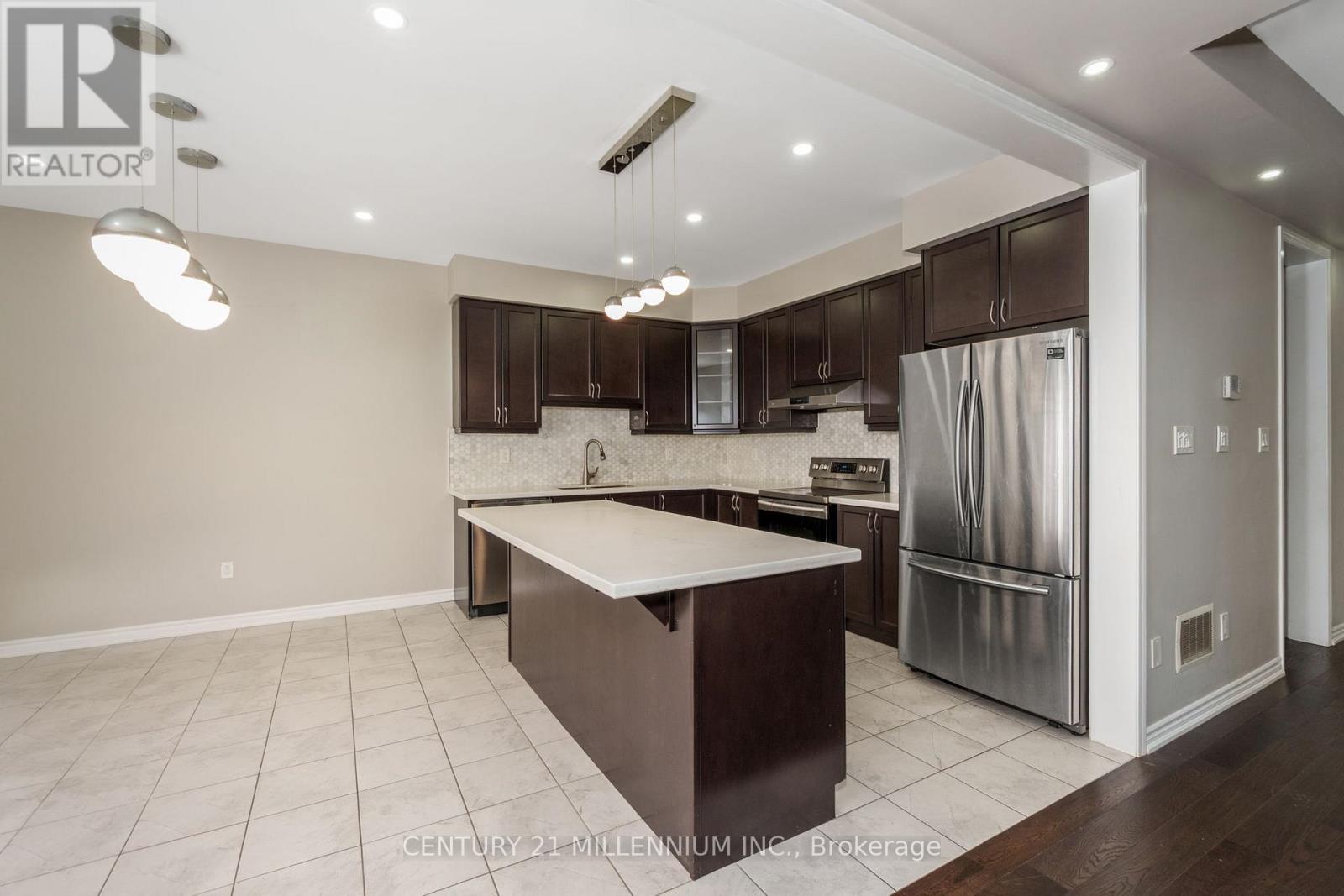 73 Mincing Trail, Brampton, Ontario  L7A 4S9 - Photo 19 - W12516760