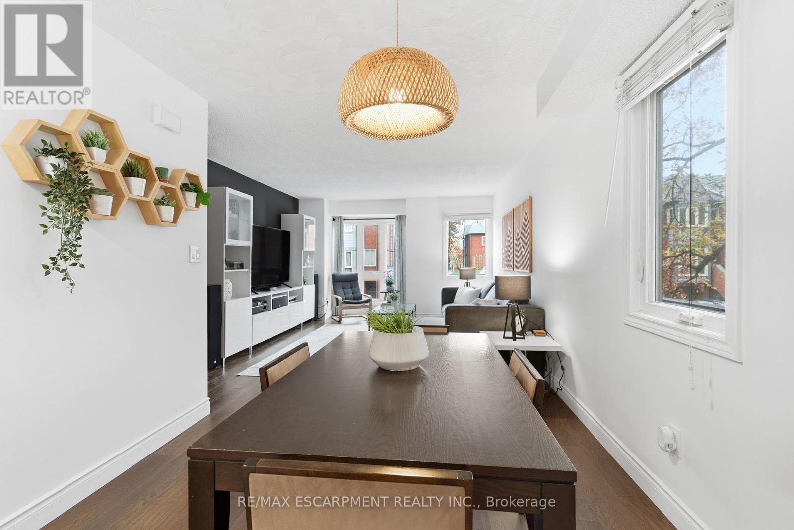 201 - 895 Maple Avenue, Burlington, Ontario  L7S 2H7 - Photo 7 - W12516788