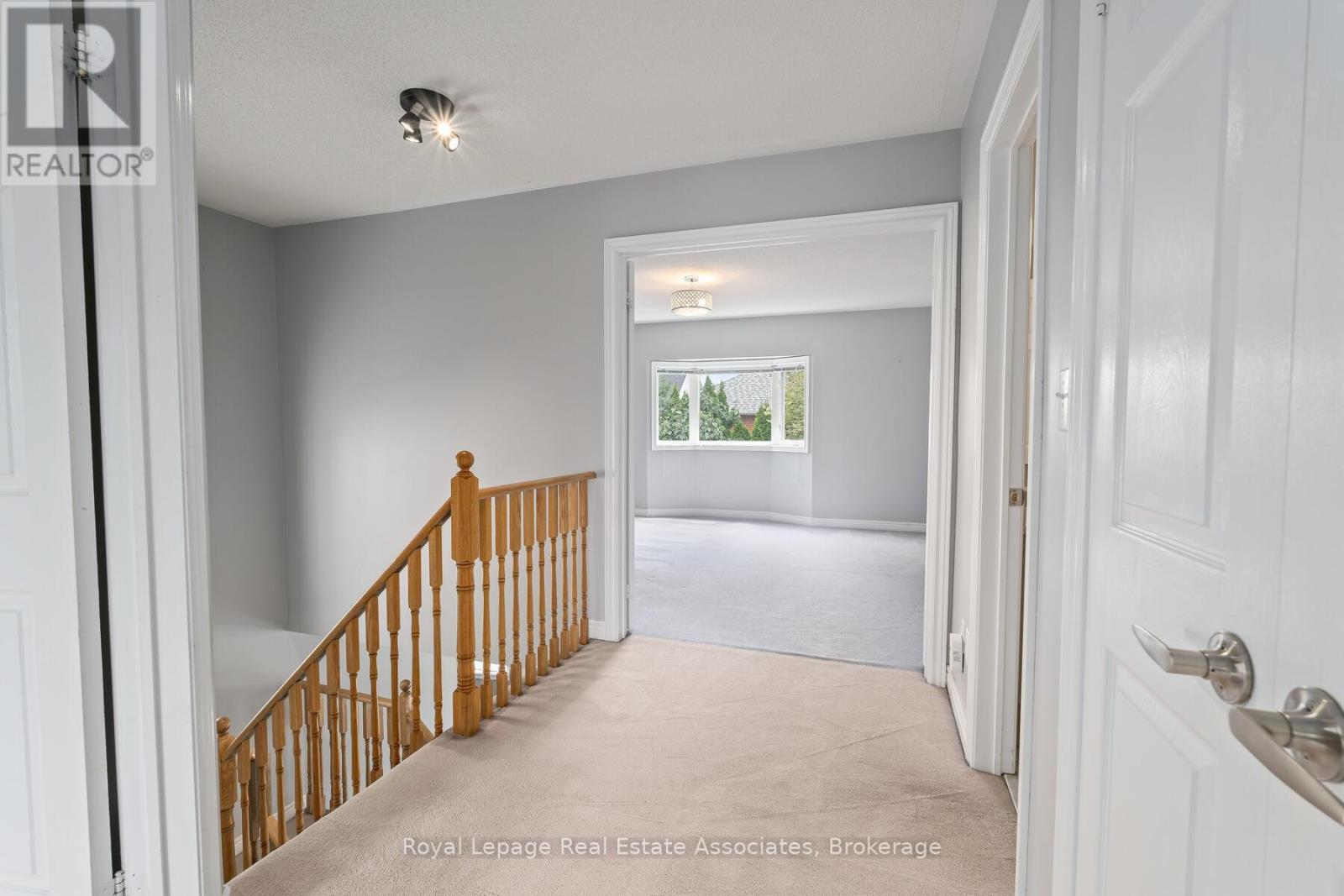 149 Mowat Crescent, Halton Hills, Ontario  L7G 6A8 - Photo 18 - W12516814